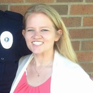 Meet your Posher, Alisa