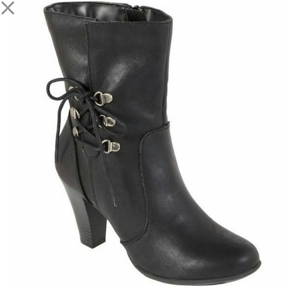 BLACK EXTENDED CALF BOOTS