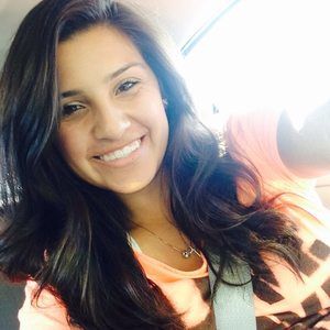 Meet your Posher, Lexis