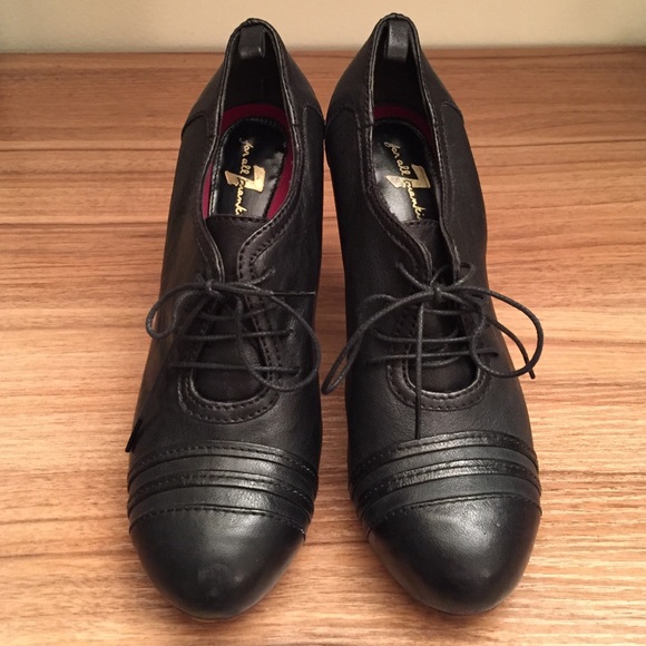 7 For All Mankind Oxford Heels