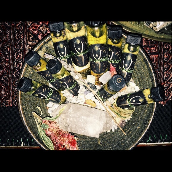 Accessories - Goddess essential oil