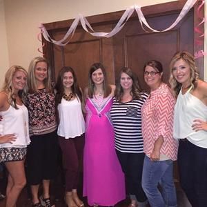 Meet your Posher, Halee