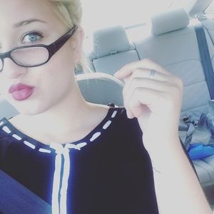 Meet your Posher, Alaina