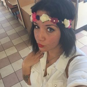 Meet your Posher, Sabrine