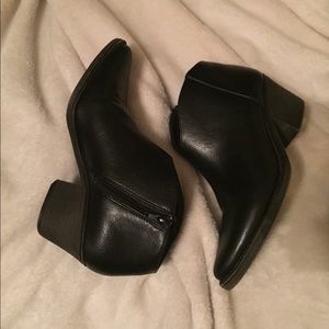 Western cut black ANKLE boots