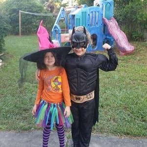 Meet your Posher, Leslie