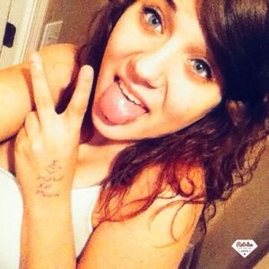 Meet your Posher, Christine