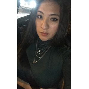 Meet your Posher, Yolanda