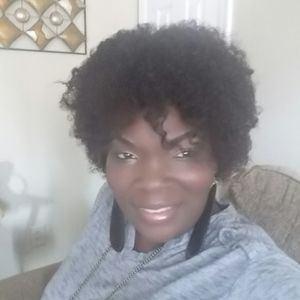 Meet your Posher, Lakeisha