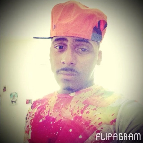 Meet your Posher, Derrick