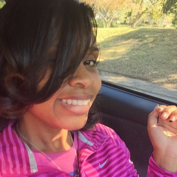 Meet your Posher, Tanieka