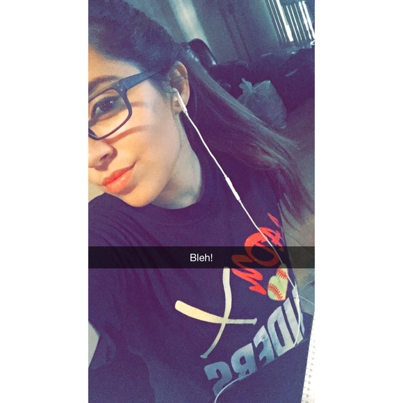 Meet your Posher, Ana