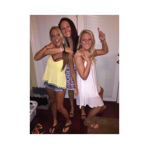 Meet your Posher, Carly