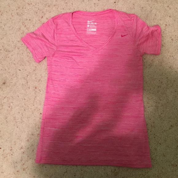 Nike workout top
