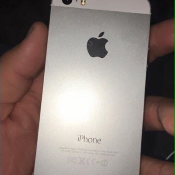 iPhone 5s - Picture 2 of 2
