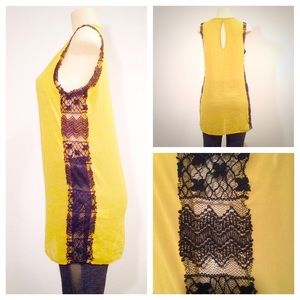🆕NWOT. Chiffon Tunic Tank w/Lace Side Panels