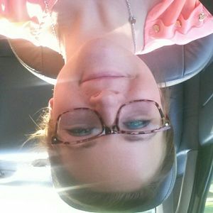 Meet your Posher, Kristin