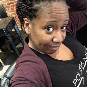 Meet your Posher, Latarah