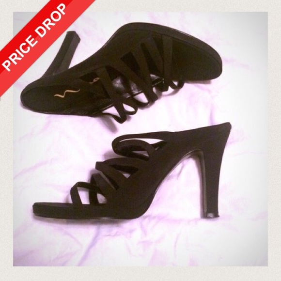 💝Black Heels by Nina