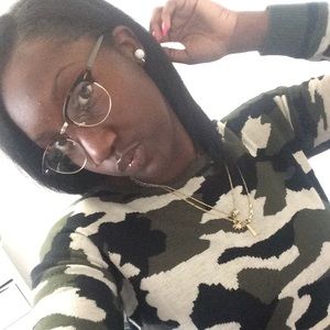 Meet your Posher, Lauryn