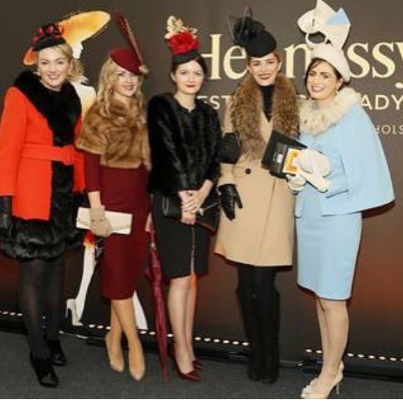 I Love Fashion at the Races! 🐎🏆👠👗👜 - Picture 3 of 4