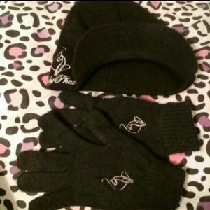 SOLD*** DO NOT BUY*** Hat and gloves