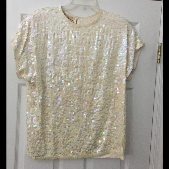 ✨Pretty Sparkling Sequin Top✨