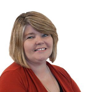 Meet your Posher, Lucy loy