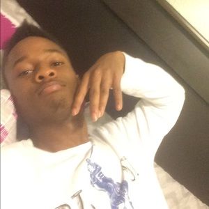 Meet your Posher, Jemale