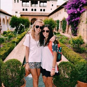 Meet your Posher, Molly