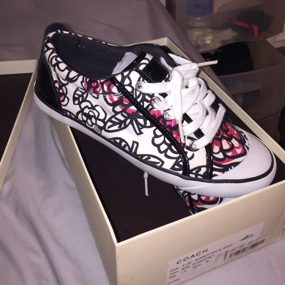 Coach Shoes - Coach shoes