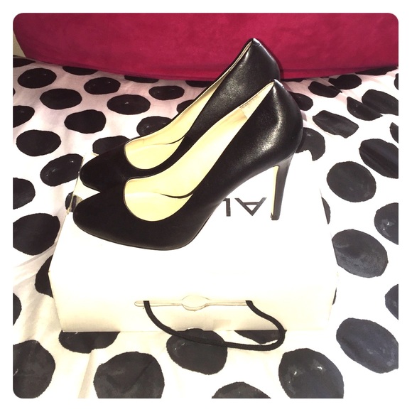 Genuine Leather Aldo Heels