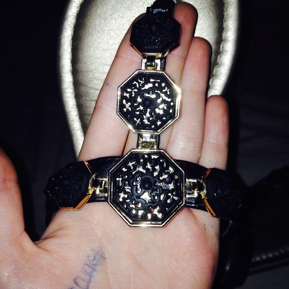 Sandals - Picture 3 of 3