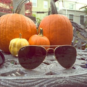 Authentic polarized Ray ban aviators