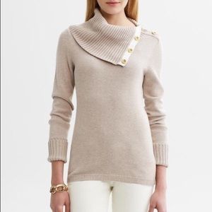🎉3XHP- 12/28, 2/7&2/19🎉 Beige Buttonneck Sweater