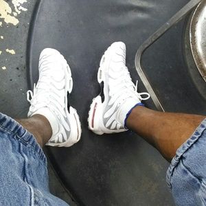 Meet your Posher, Edward