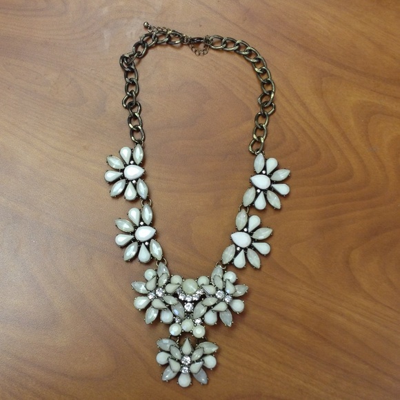 Gold-Tone Neutral Statement Necklace - Picture 3 of 4