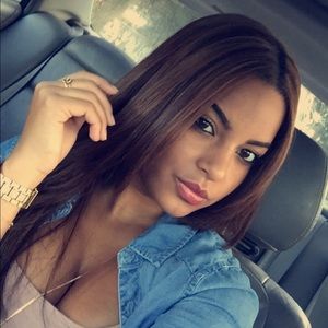 Meet your Posher, Nadia