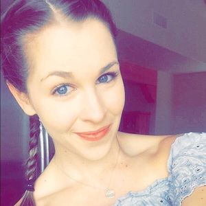 Meet your Posher, Gabrielle