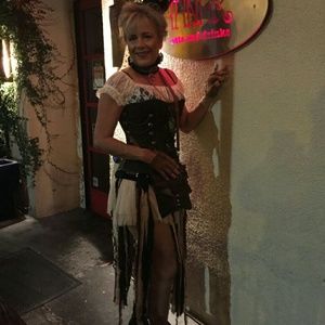 Meet your Posher, Lisa