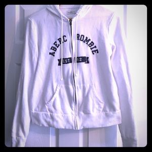Abercrombie & Fitch white sweatshirt