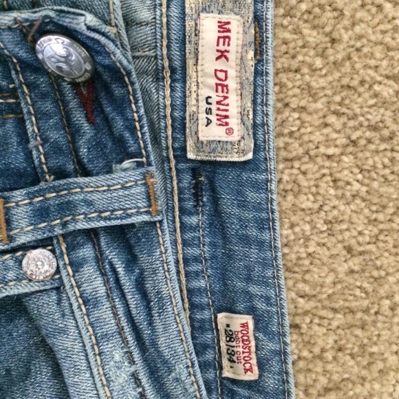 Distressed Jeans - Picture 2 of 3