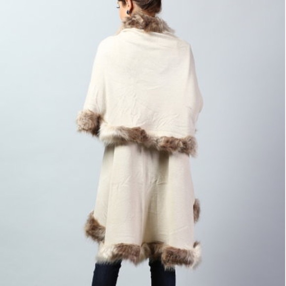 X "Blithe" Fur Trim Poncho Wrap Cardigan - Picture 2 of 4
