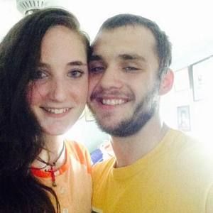 Meet your Posher, Leila