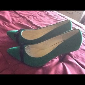 Brand new green pumps 3inch heel