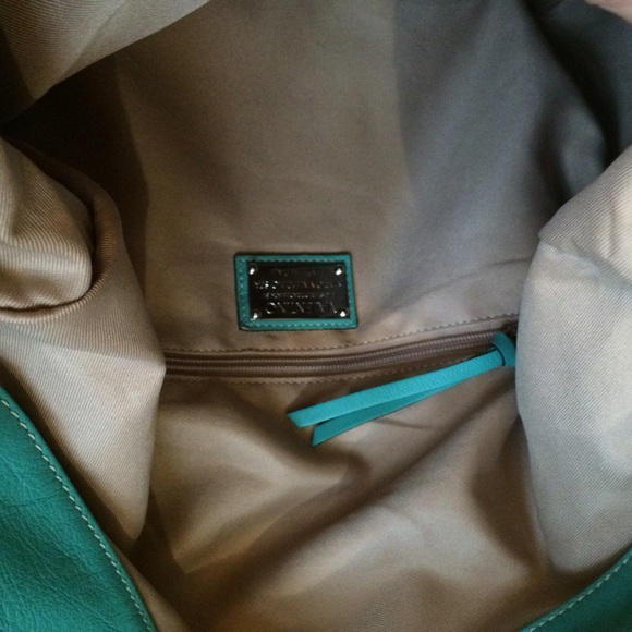 Valentino Bags by Mario Valentino Cavino - Picture 4 of 4