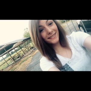 Meet your Posher, Brooke