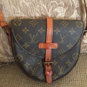 Louie Vuitton Chantilly Crossbody