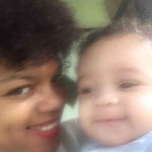 Meet your Posher, Emichelle