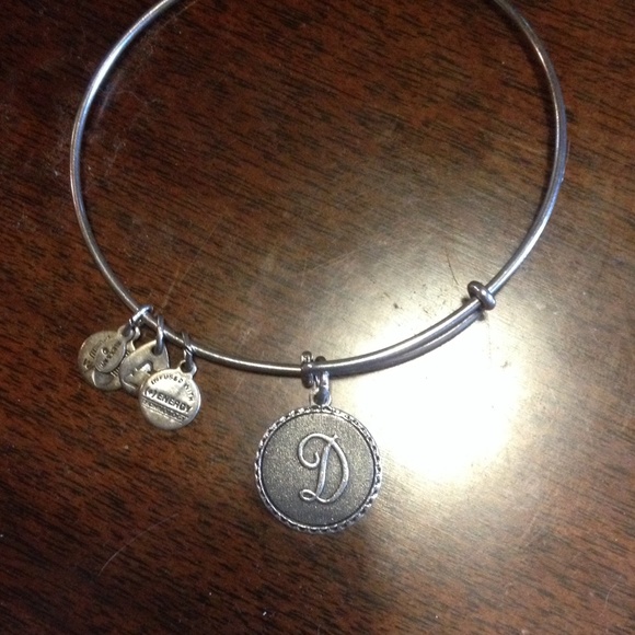 Alex & ani